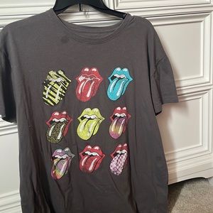 Grey graphic t-shirt size large